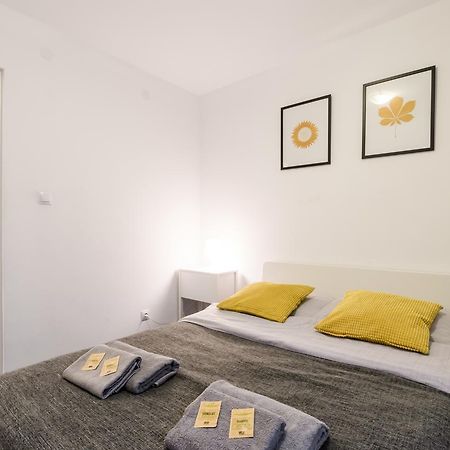 Central Suites&Studios ワルシャワ エクステリア 写真